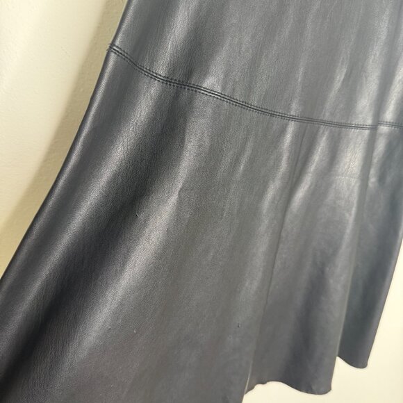 Zara | Faux Leather and Lace Black Mini Dress - XS - Picture 4 of 11